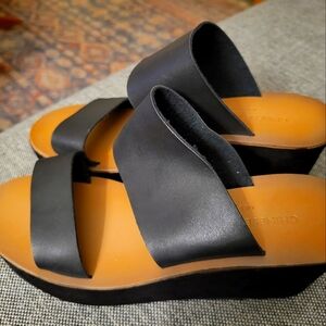 CHINESE LAUNDRY Black Chunky / Wedge Heel Sandal Size 6.5